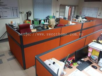 Office Workstation Table Space | Office Table Divider Partition | Office Furniture Store Dealer | Office Table Penang | Office Furniture Penang | Pembekal Perabot Pejabat | Penang | KL | Klang | Kulim | Lunas | Ipoh 