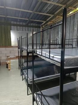 Double Decker Metal Bed Factory Worker | JTK Standard Katil Tilam Asrama Murah Kuat | Mattress Factory Supplier | Hostel Furniture Supplier | Kedah | Penang | Perak | Perlis | 