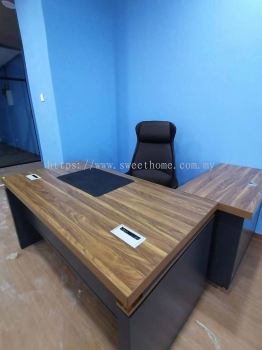 Office Furniture | Low Back Office Chair | Director Chair | Modern Director Table | Office Chair Penang | Office Table Penang | Pembekal Perabot Penang | Kedah | Kulim | Lunas | Tapah | Ipoh | Kuantan |Raub | Pekan | Pahang | Perak | Muar | Rawang | Puchong