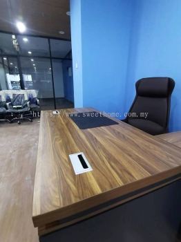 Office Furniture | Low Back Office Chair | Director Chair | Modern Director Table | Office Chair Penang | Office Table Penang | Pembekal Perabot Penang | Kedah | Kulim | Lunas | Tapah | Ipoh | Kuantan |Raub | Pekan | Pahang | Perak | Muar | Rawang | Puchong