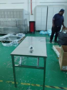 Stainless Steel Folding Table 4ft | Meja Lipat Besi | Stainless Steel Furniture | Office Factory Stainless Steel Table | Office Furniture | KL | Shah Alam | Cheras | Klang | Batu Kawan | Puncak Alam | Bagan Datuk | Ipoh | Kulim | Lunas | Kedah | Perak | Selangor