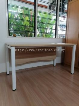 Modern Standard Office Table | 4FT Office Table | Solid Office Table | Home Office Table | Meja Pejabat Sesuai Untuk Rumah | Office Furniture | KL | Klang | Cheras | Chendering | Bagan | Nilai | Seremban | Penang | Kedah | Kulim | Lunas | Perak | Ipoh | Taiping | Pahang | Kuantan