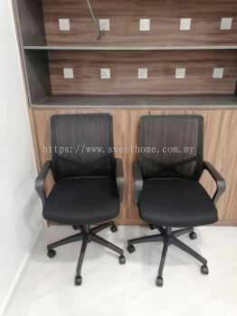 Modern Office Furniture | Office Table and Office Chair Set | Solid Office Table | Medium Back Office Chair | 4X6FT Whiteboard Wall | Office Furniture | Penang | Perak | Ipoh | Slim River | Lunas | Baling | Alor Setar Kedah | Johor Bahru | Kuala Selangor | Subang Jaya