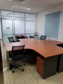 L Shape Workstation Office Table | Low Back Mesh Office Chair | Office Furniture | KL | Penang Island | Seberang Jaya | Kulim | Lunas | Ipoh | Bertam | Cyberjaya | Putrajaya | Arau |Perlis | Kangar