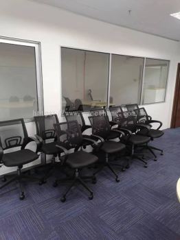 Low Back Office Chair | Mesh Fabric Office Chair | Kerusi Beroda Pejabat | Office Furniture | Cyberjaya | Putrajaya | Genting | Bukit Fraser | Sungai Perak | Raub | Kuantan | KL | Shah Alam | Rawang | jelutong | Georgetown | Penang | Kedah