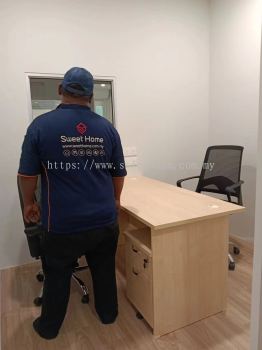 Standard Office Table Desk | Medium Back Office Chair | Minimal Manager Office Table Set | Office Furniture | KL | Klang | Jalan Masjid India | Ampang | Putrajaya | Cyberjaya | Kulim | Lunas | Sungai Petani