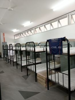 Heavy Duty Double Decker Metal Bed with High Resilient Foam Mattress & Steel Wardrobe | Military Dormitory & Hostel Furniture Malaysia For UPKAT, PLKN,CLKN, Kem Tentera, Kolej, Universiti