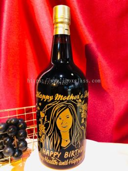 Mother's Day Wine Carving