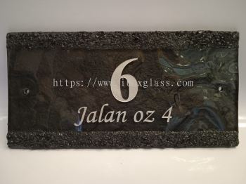 Door Plate with Silver Fonts