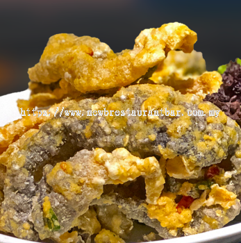 SALTED EGG CRISPY FISH SKIN