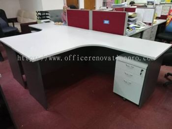 Office Furniture Cyberjaya Office Workstation Table Cluster Of 2 Seater | Office Cubicle | Office Pa