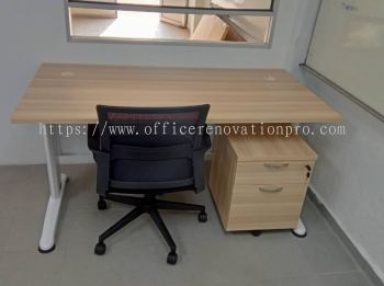 Office Table Seri Kembangan | Perabot Pejabat Seri Kembangan | 办公桌 Seri Kembangan