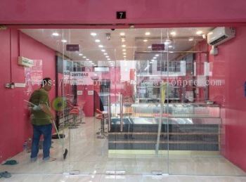 12mm Tempered Glass Damansara | Glass Contractor Damansara | 玻璃承包商 Damansara