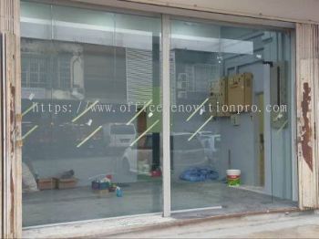 12mm Tempered Glass Sliding Door Selangor | Sliding Door Contractor Selangor | 玻璃承包商 Selangor