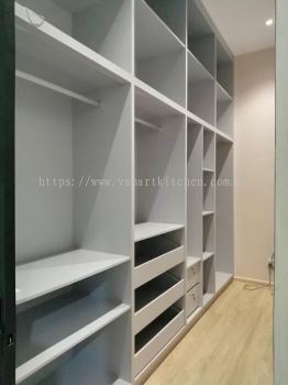 WARDROBE/ PEARL RESIDENCES