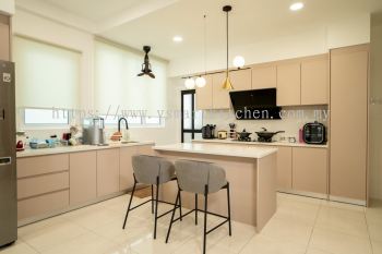 KITCHEN CABINET/THE SETIA VILLE