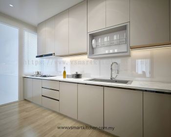 KITCHEN CABINET/WELLSPRING BUTTERWORTH