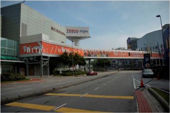 "The Curve & Tesco Mall Bridge" @ Mutiara Damansara, Selangor