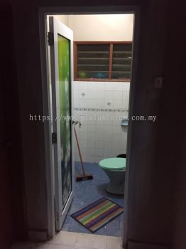 Toilet aluminium swing door ( p/c white + pictures) @taman tun perak ( wira) 