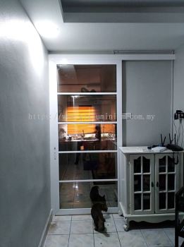 One panel hanging sliding door ( powder coated white + Resfrastive glass) @Taman Sri Nanding, ulu langat 