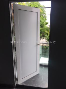 aluminium 1"x4" swing door ( p/c white + aluminium composite panel White) @jalan berlian 15, taman berlian, sungai jelok, Kajang 