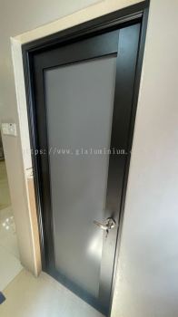 Toilet aluminium swing door @Jalan Penghulu 12/3, Bandar Mahkota Cheras 