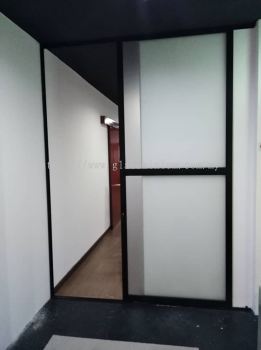 One panel sliding door