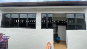 Casement window 4 panel and 2 panel @Jalan Jambu Air 4/3B,Seksyen 4,Shah Alam 