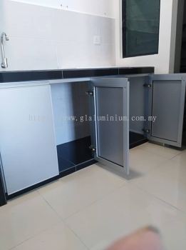 Cabinet swing door 4 panel @Parkland Residence, Batu 11, Cheras 