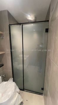 10mm tempered glass swing door + fix glass @Emerald Hill 