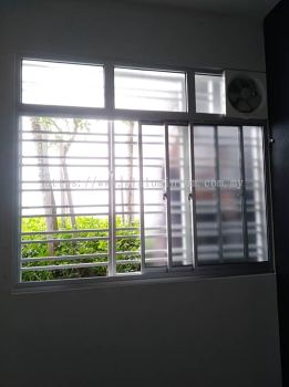 Sliding windows 3 panels + Above fit glass and Exhaust Fan @ LBS Sky Residence, Jalan Putra Perdana 5a,Taman Putra Perdana, Puchong, selangor 