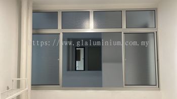 Sliding windows 4 panel +Above fit glass @Resilion Residence, Sungai Long 