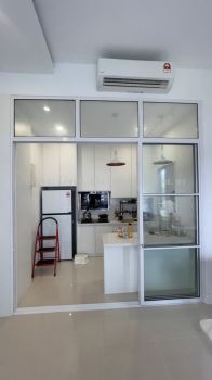 sliding doors 3 panels + Above fit glass @ Emerald Hills, Alam Damai 