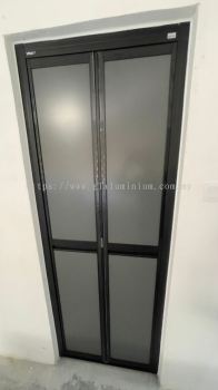 Bi-fold door @Jalan Rukun 8, Happy Garden 