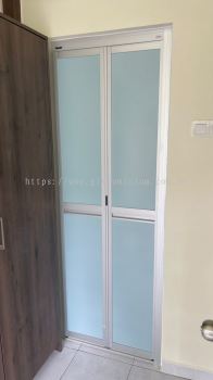 Bi-fold door@ Pangsapuri saujana permai 2