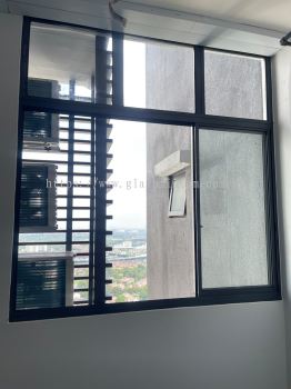 Yard Sliding Window 3 Panel + Above Fix Panel @Residensi Sunway D��hill,Kota Damansara