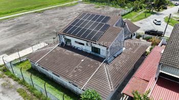 Residential Cikgu ,Taman Maju Rapat, Ipoh, Perak
*Solar ATAP Solar PV System Project* Solar System Capacity : 12.4kWp (20pcs) using Tier 1 Brand Solar Panel and Inverter