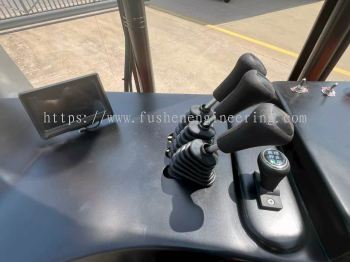  Reach Truck Seat Type