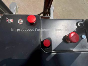  Reach Truck Seat Type