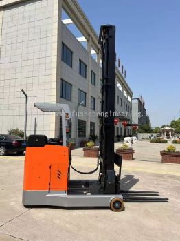  Reach Truck Seat Type