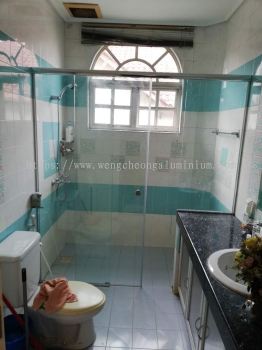 SHOWER SCREEN TEMP GLASS (SLIDING DOOR)