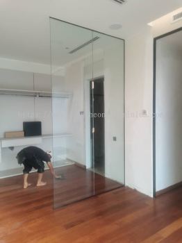 FRAMELESS FIXED GLASS PANEL