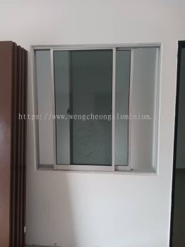 NORMAL SLIDING WINDOW