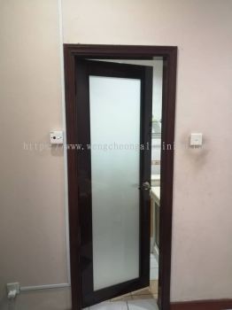 ALUMINIUM SWING DOOR