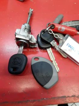 repair car lock ( Toyota Hiluy )