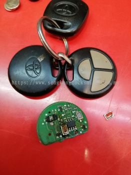 Repair Toyota vios remote control