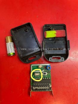 Repair House gate remote control