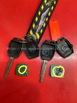 Repair Toyota Camry remote control