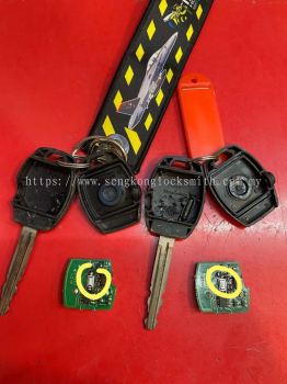 Repair Toyota Camry remote control