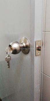 change door lock